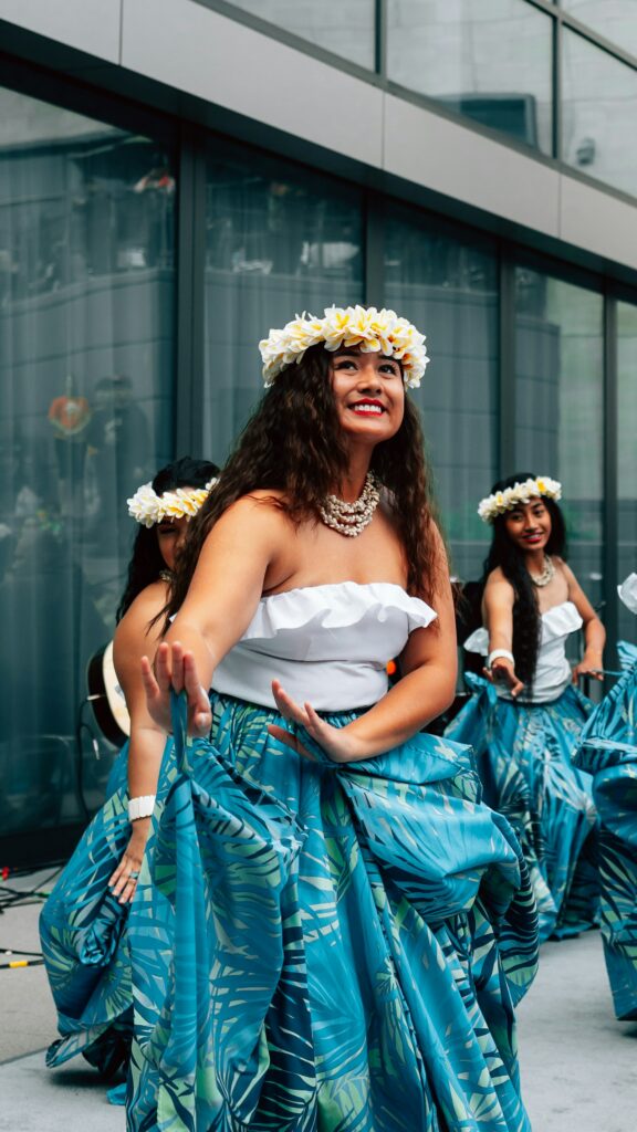 Tahiti danse : une femme danse